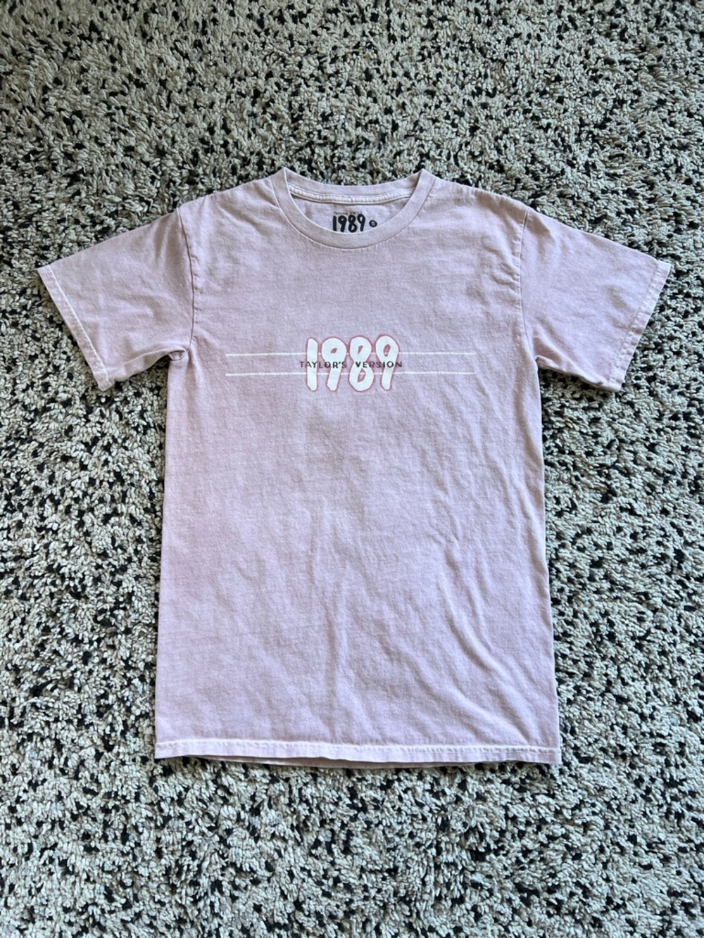 Taylor Swift 1989 Taylor’s Version Pink Tee Shirt Short Sleeve Women’s Small